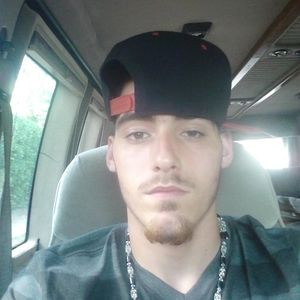 Meet your Posher, Max